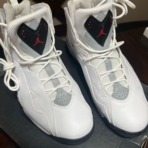 Jordan true flight size 10.5 w/original box